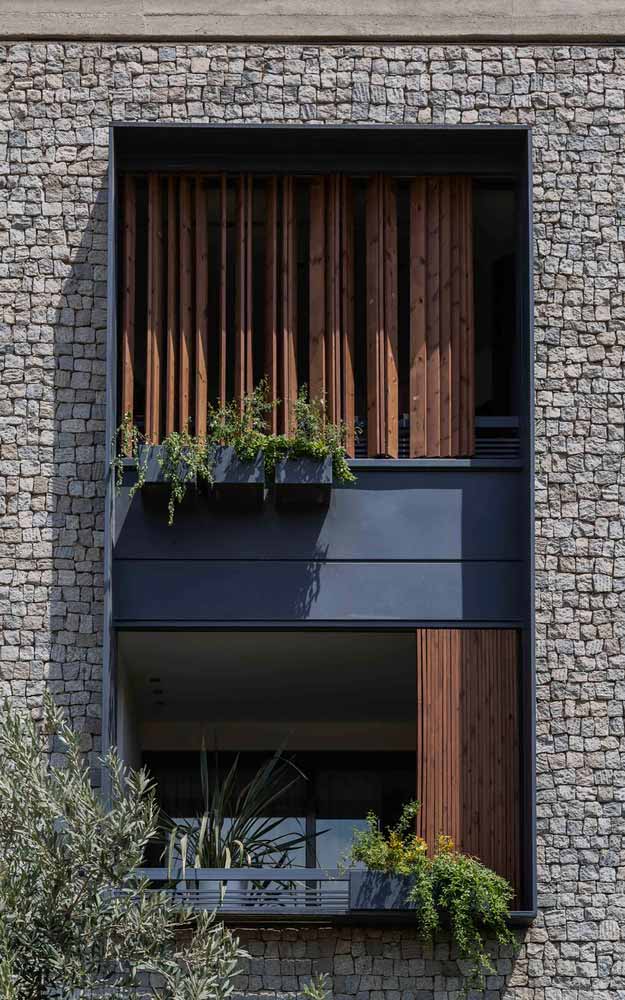 پنجره نمای خانه لوکس شیراز