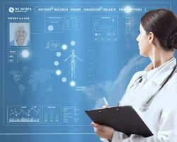 تصویر خانم دکتر خیره شده به شیشه هوشمند سوییچ دار